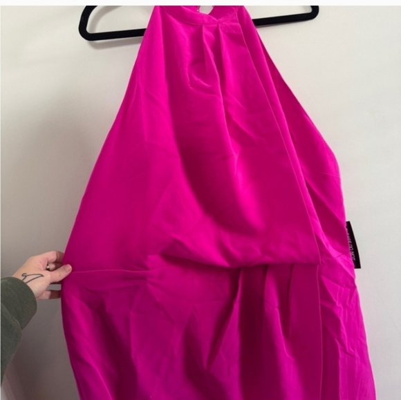 NWT KRISTEN DRAPED HALTER NECK DRESS – GABRIELLE UNION X FTF - Picture 6 of 10